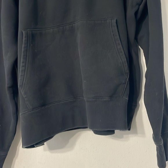 Billie Ellish Happier Than Ever World  Tour 2022 - Picture 3 of 10